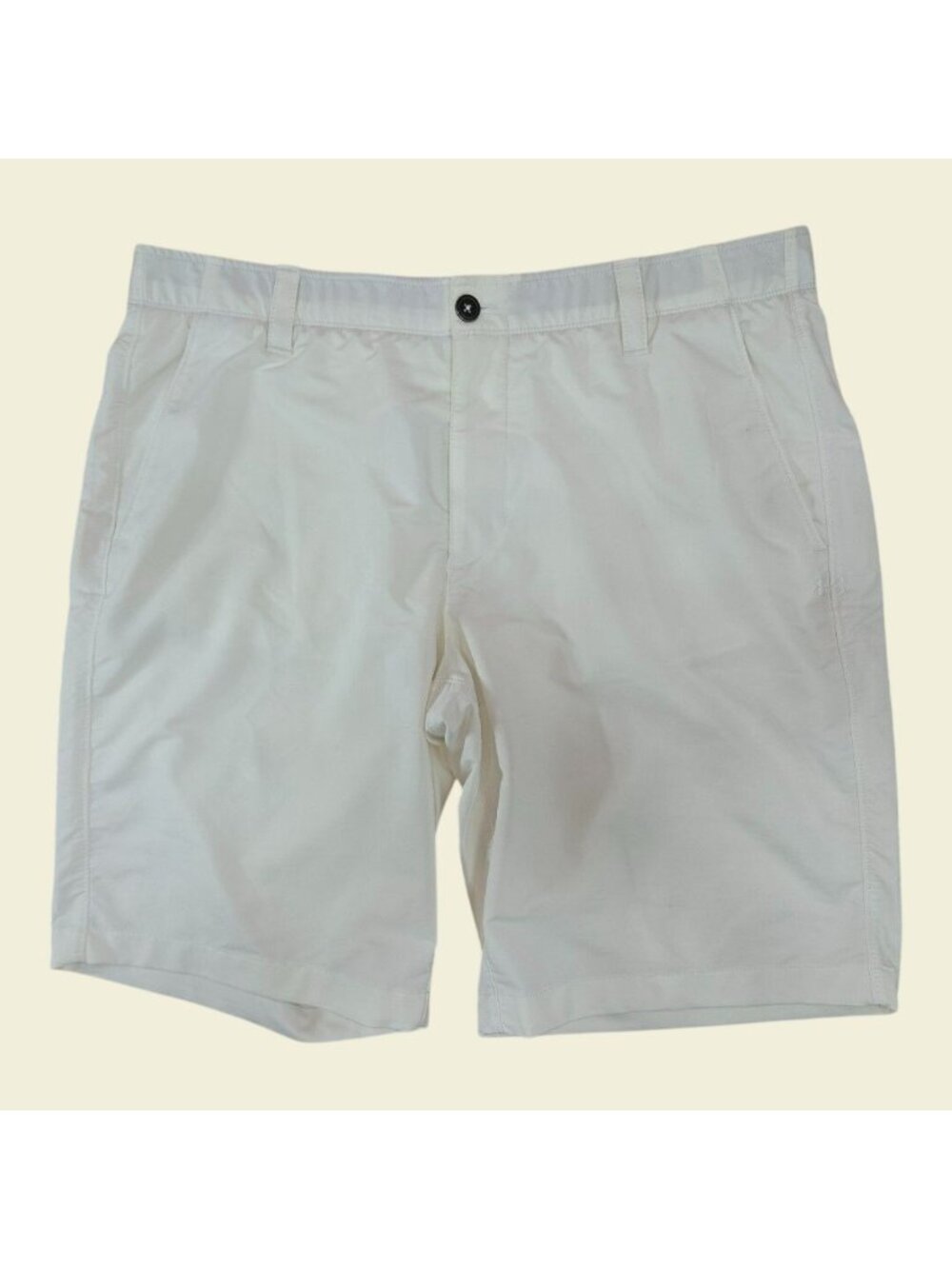 Under Armour Mens Loose-Fit White Golf Shorts 38